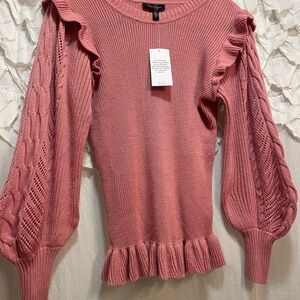 Jessica Simpson sweater